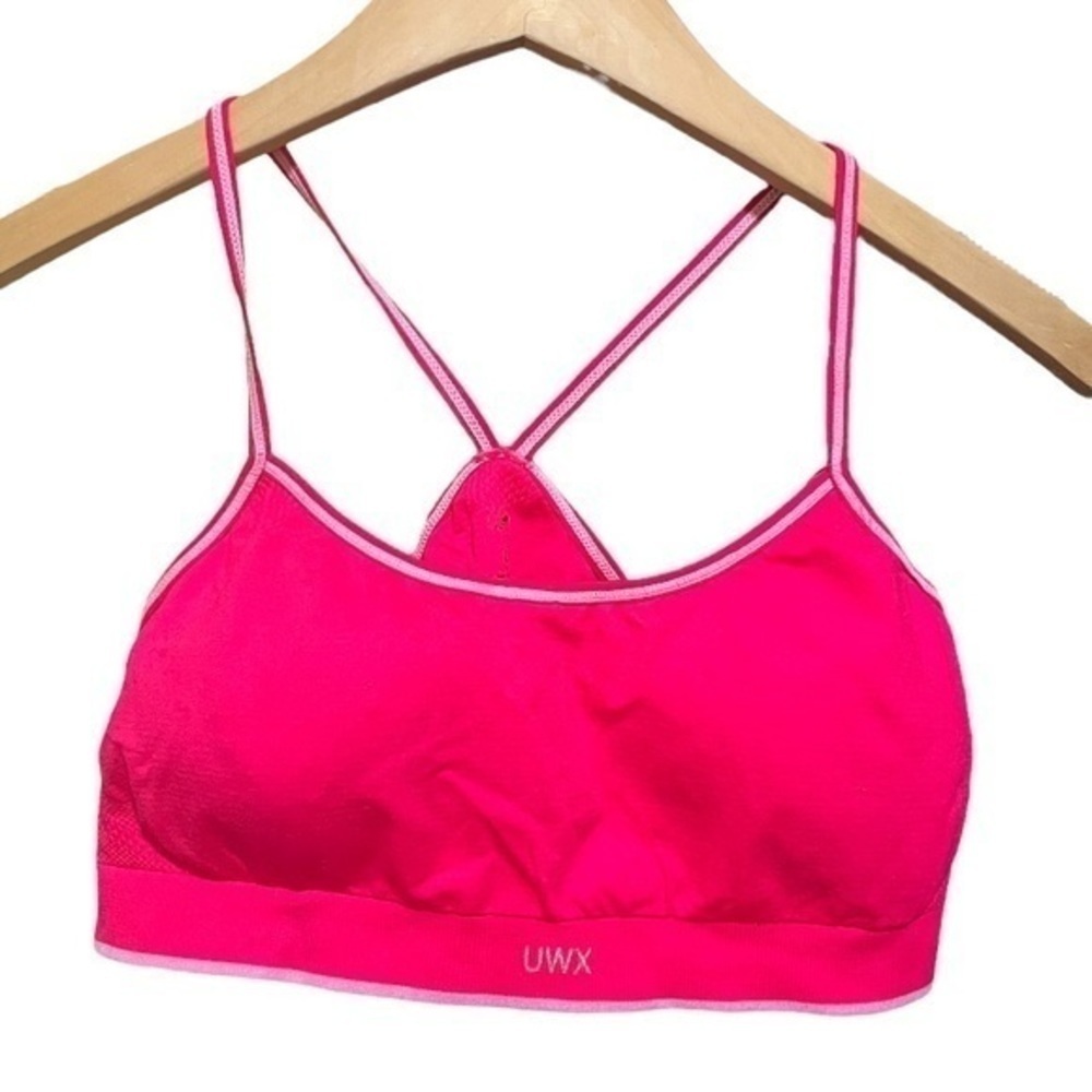 Sports bra size medium - Picture 3 of 4